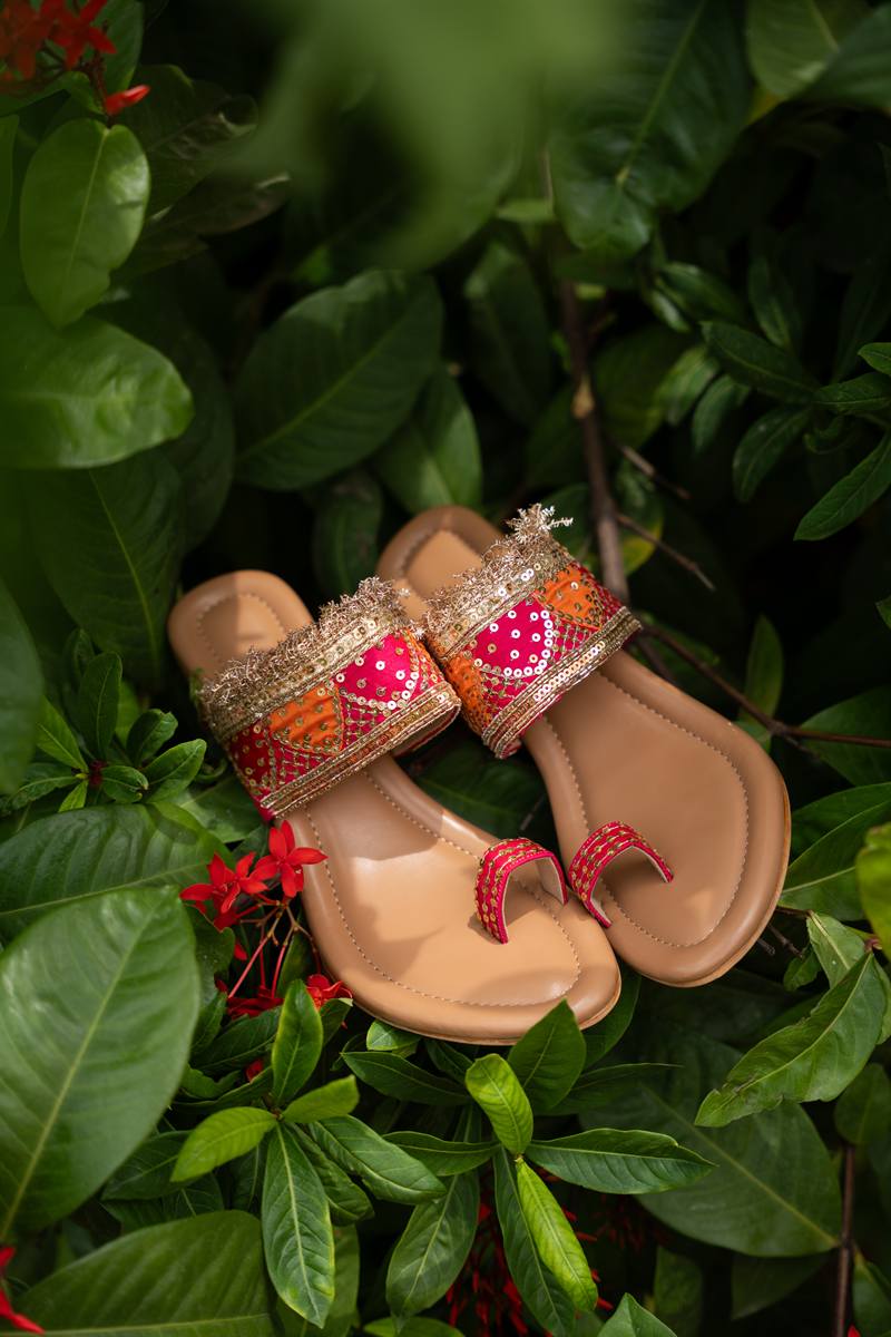 Coral Blossom Kolhapuris