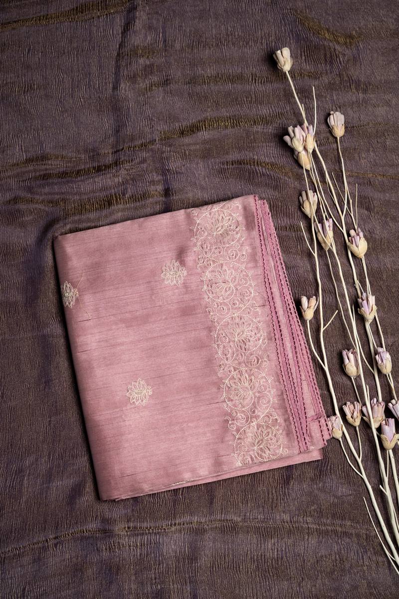 Mauve Paisley Border