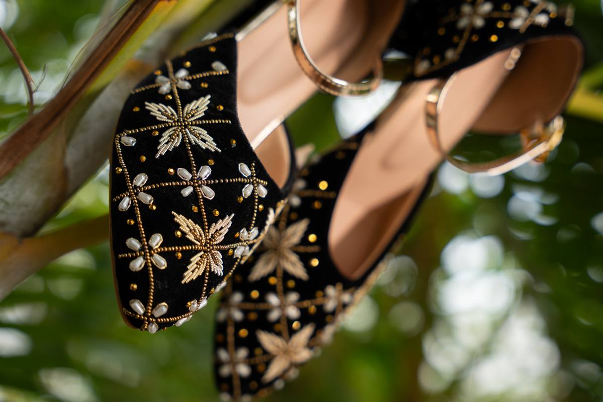 Black Vine Heels