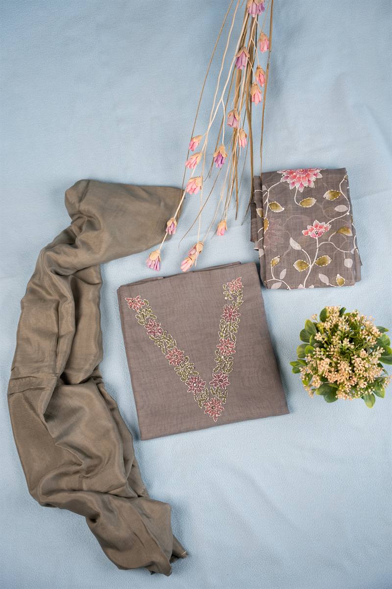 Grey Vine Neckline